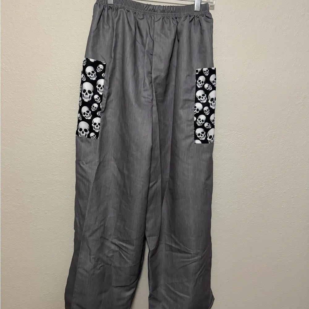 Gray Skull Print Pants With Pockets
